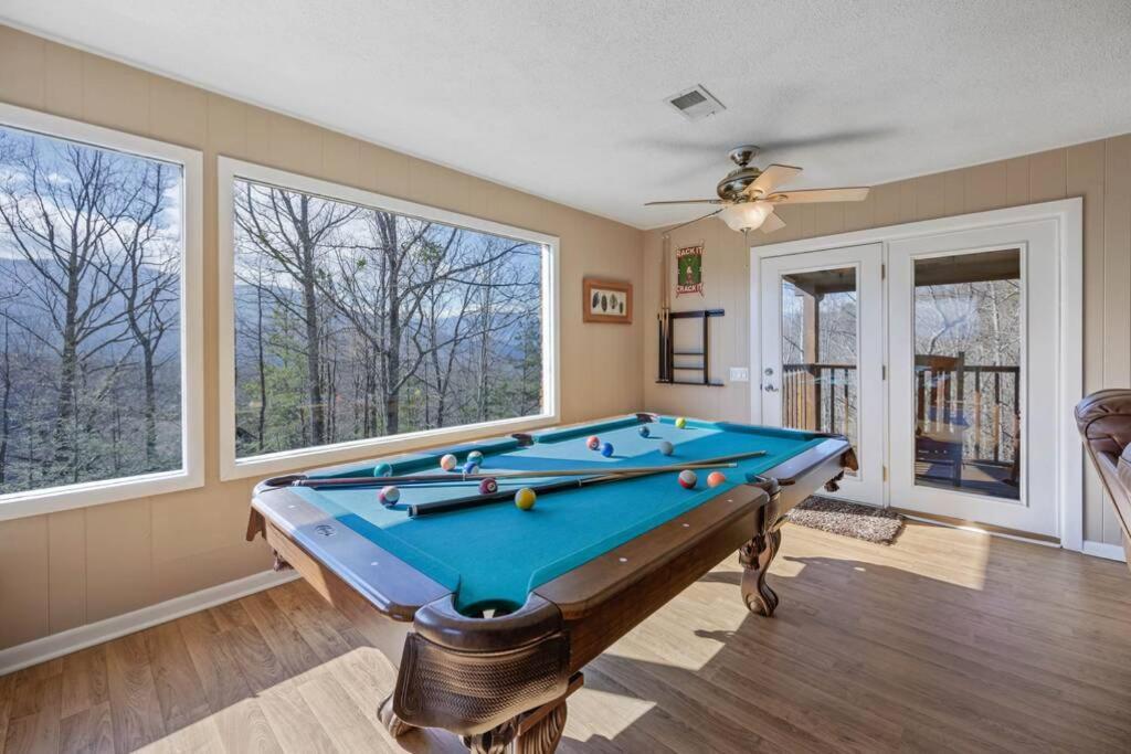 Happy Trails - Cobbly Nob Resort Home جاتلينبرج المظهر الخارجي الصورة