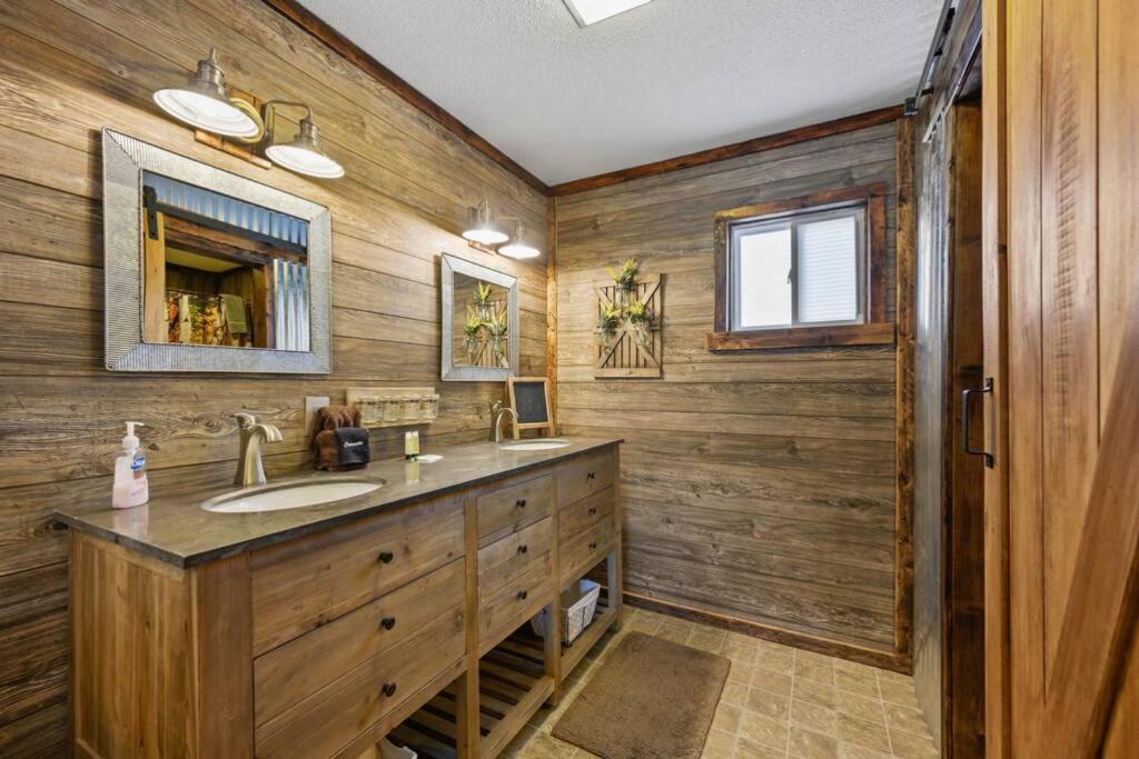 Happy Trails - Cobbly Nob Resort Home جاتلينبرج المظهر الخارجي الصورة