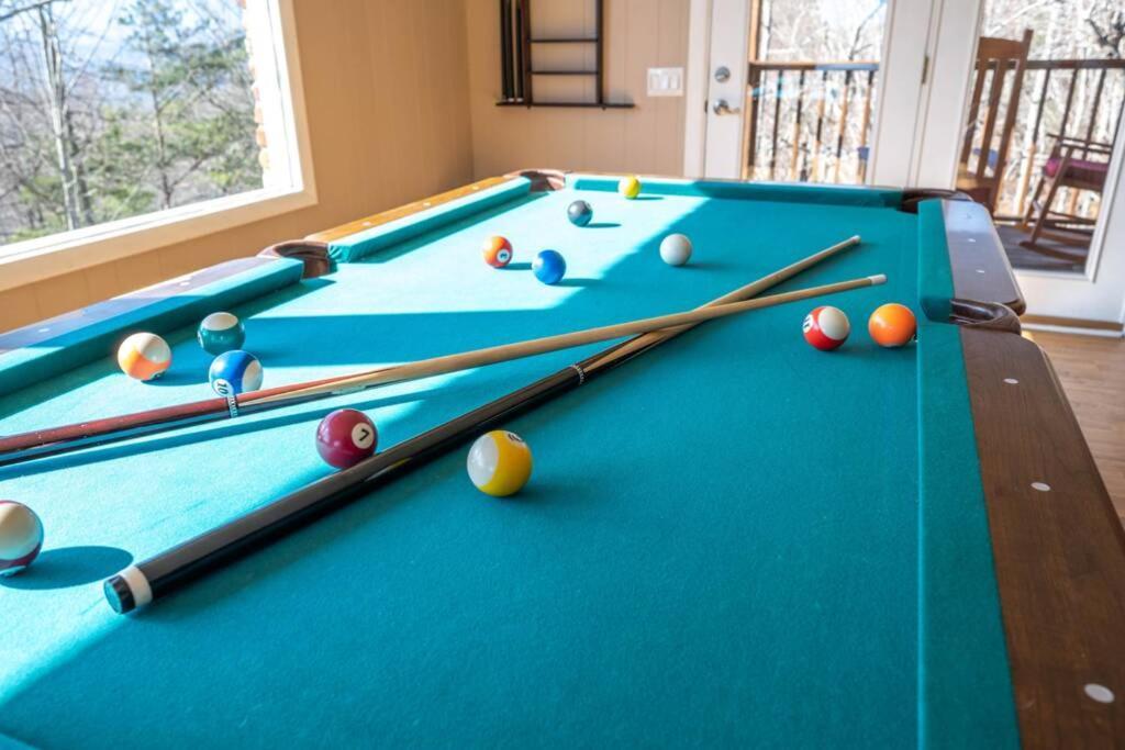 Happy Trails - Cobbly Nob Resort Home جاتلينبرج المظهر الخارجي الصورة