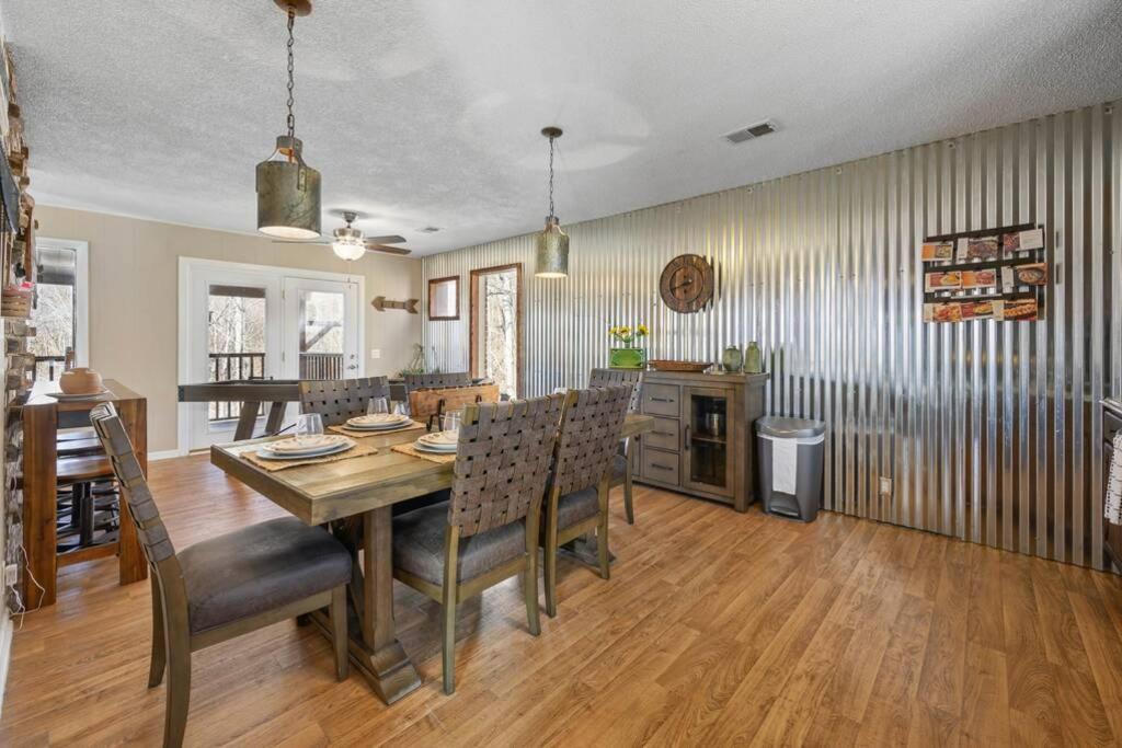 Happy Trails - Cobbly Nob Resort Home جاتلينبرج المظهر الخارجي الصورة