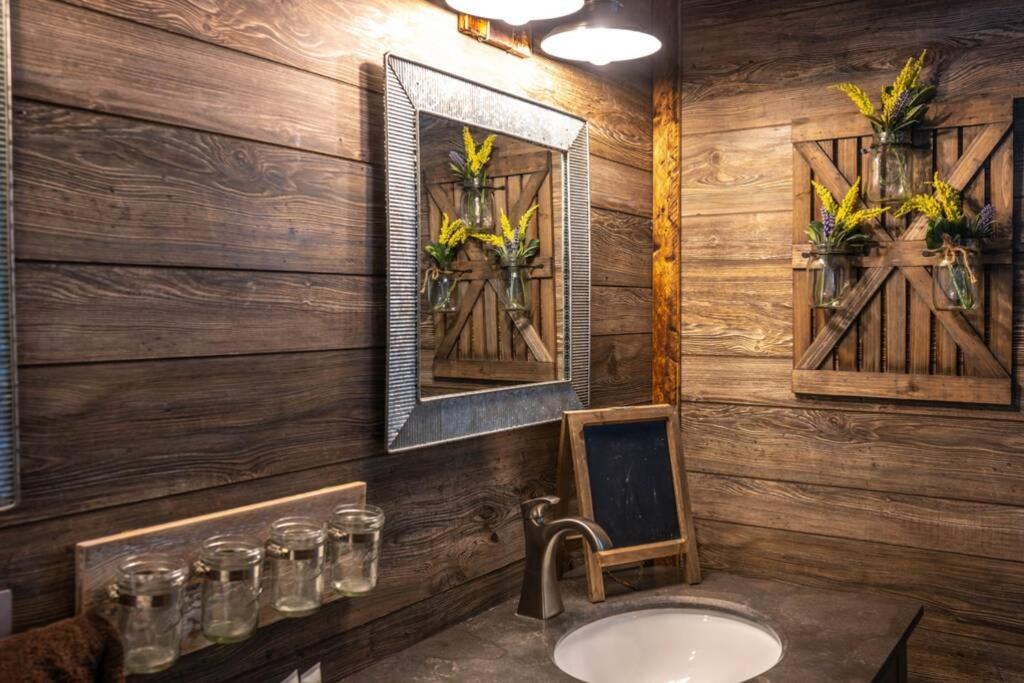 Happy Trails - Cobbly Nob Resort Home جاتلينبرج المظهر الخارجي الصورة