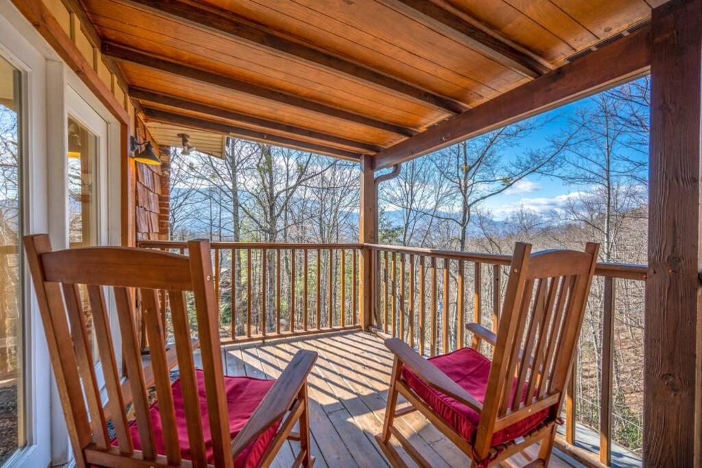 Happy Trails - Cobbly Nob Resort Home جاتلينبرج المظهر الخارجي الصورة